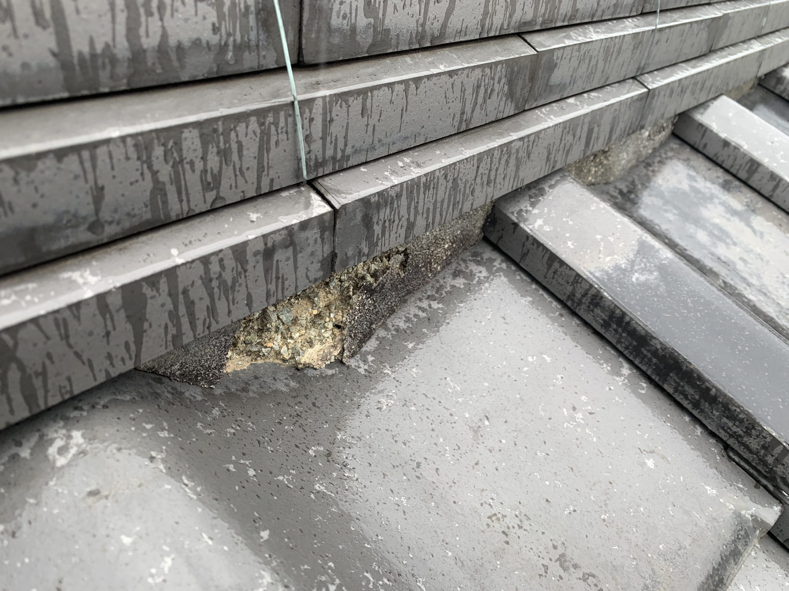屋根補修前点検　③漆喰の劣化